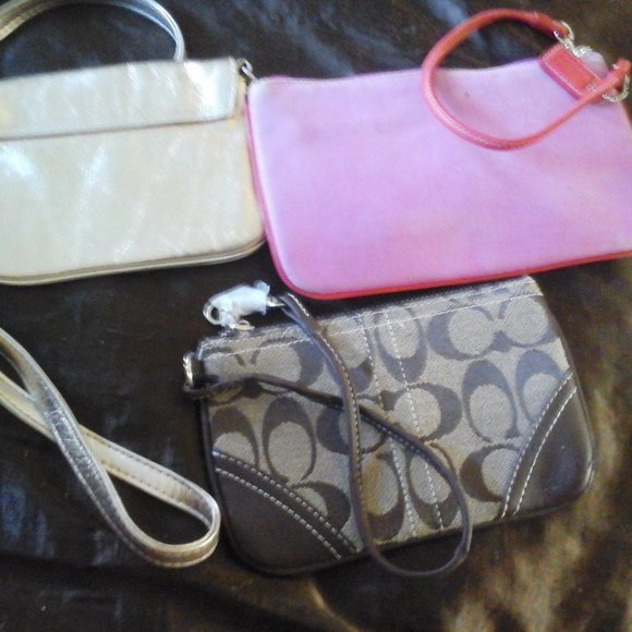 Coach Handbags - Coach wristlet - classic! NWOT